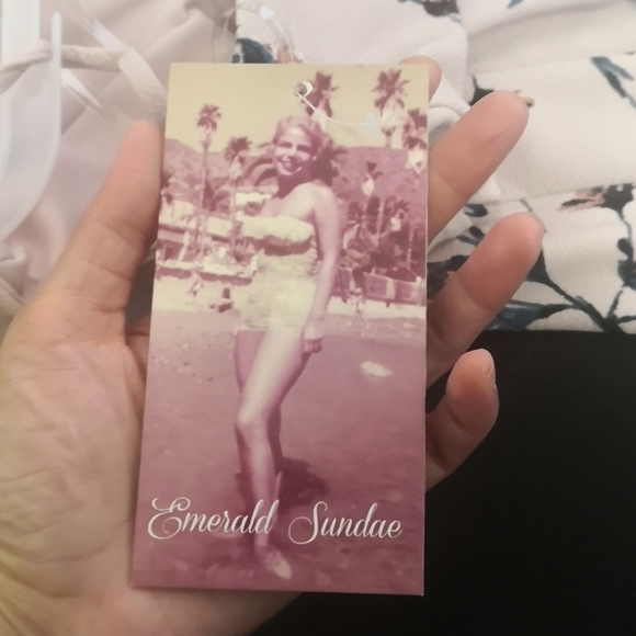 Emerald Sundae - Picture 2 of 8